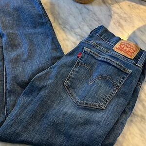 Levis boyfriend distressed